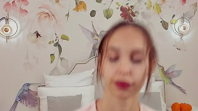 SandraTucker online show from 7, 10, 2025