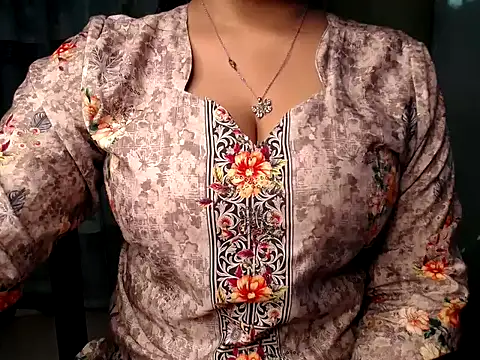 Saanviraa online show from 8, 1, 2026