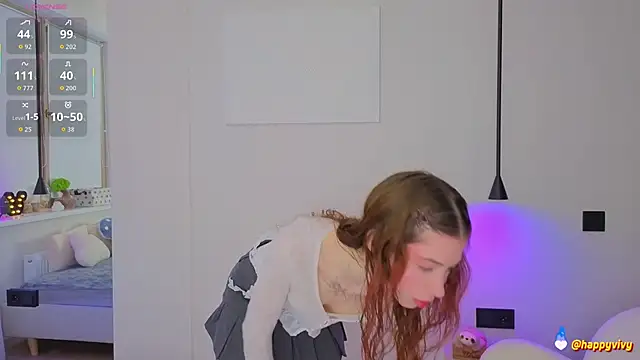 Snapshot of HappyVivy chatting on 3, 10, 2025 HappyVivy online show from 3, 10, 2025