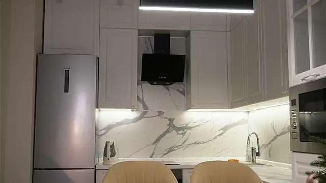 Sofa 01 online show from 8, 1, 2026