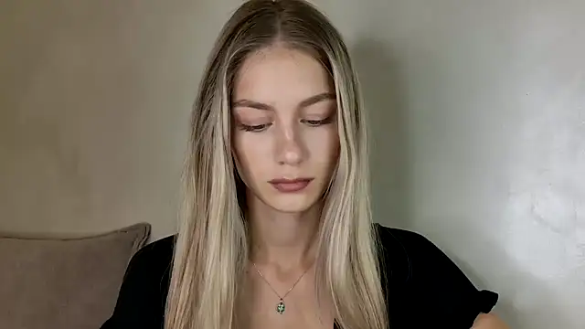 GabriellaOlsen online show from 28, 9, 2025