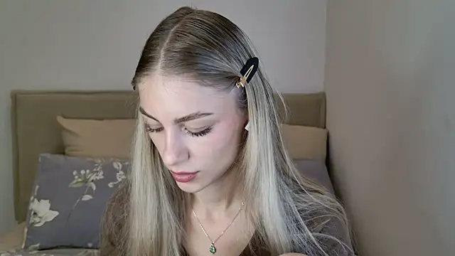 GabriellaOlsen online show from 14, 10, 2025