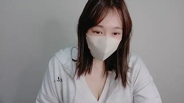Snapshot of mio7635 chatting on 12, 6, 2026 mio7635 online show from 12, 6, 2026