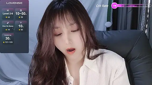 Snapshot of tunestar chatting on 17, 2, 2025 tunestar online show from 17, 2, 2025