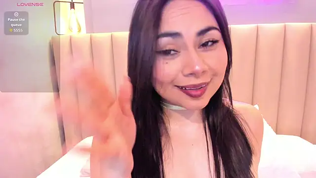 Naomymonroe  online show from 28, 3, 2026