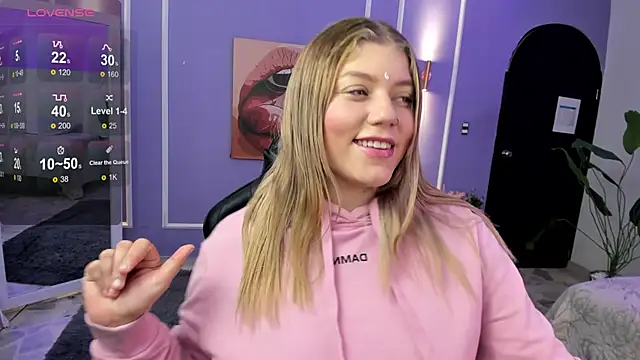 alaia greyy online show from 10, 11, 2025