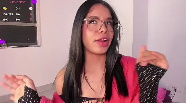 Cameron Lovee online show from 2, 2, 2025