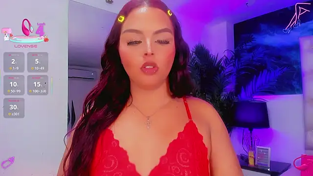 Snapshot of CamiiGarcia chatting on 3, 12, 2025 CamiiGarcia online show from 3, 12, 2025