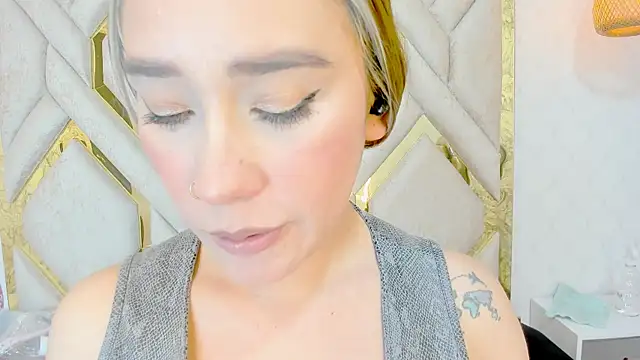 Snapshot of Lannajansen chatting on 8, 2, 2025 Lannajansen online show from 8, 2, 2025