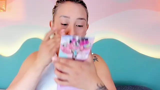 Snapshot of Lannajansen chatting on 24, 11, 2025 Lannajansen online show from 24, 11, 2025