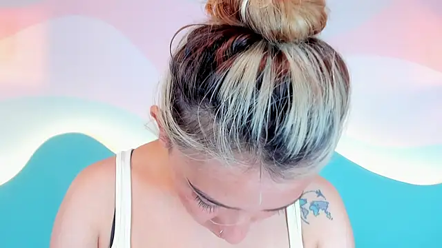 Snapshot of Lannajansen chatting on 2, 12, 2025 Lannajansen online show from 2, 12, 2025