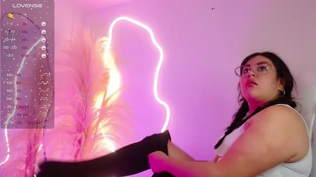 Snapshot of Sofi_BBW chatting on 20, 3, 2025 Sofi BBW online show from 20, 3, 2025