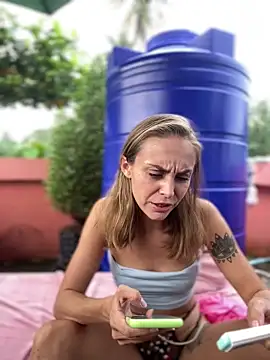 White Lu online show from 26, 11, 2025