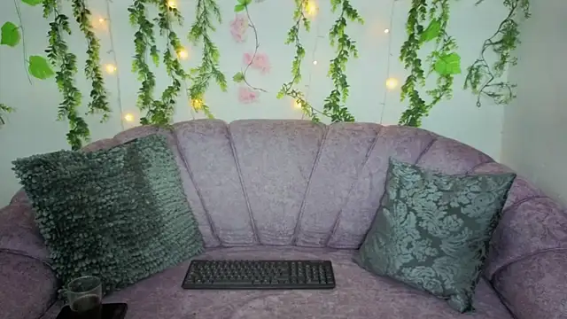 Snapshot of saorisworld chatting on 14, 9, 2025 saorisworld online show from 14, 9, 2025