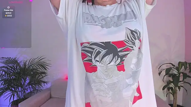 Snapshot of Hannah_Jonhson chatting on 25, 11, 2025 Hannah Jonhson online show from 25, 11, 2025