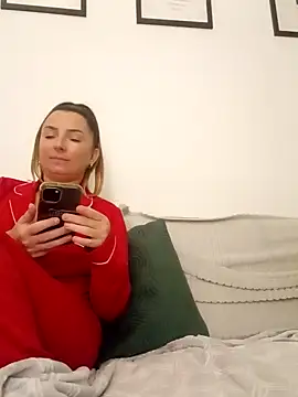 MolliexLexi1 online show from 24, 1, 2025