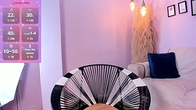 Snapshot of alana_rossetti chatting on 15, 9, 2025 alana rossetti online show from 15, 9, 2025