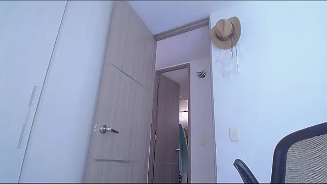 Zoedaniels online show from 4, 3, 2026