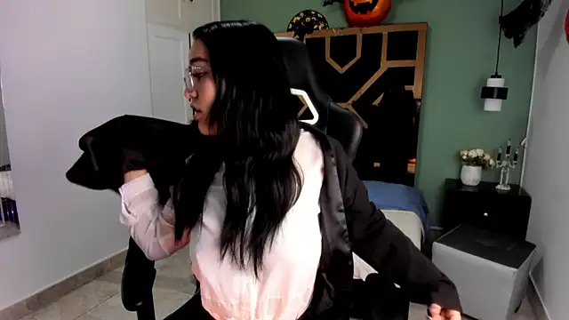 Billie Jhonson  online show from 4, 11, 2025