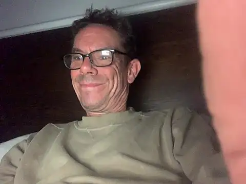 Snapshot of Kenhornu chatting on 16, 3, 2026 Kenhornu online show from 16, 3, 2026