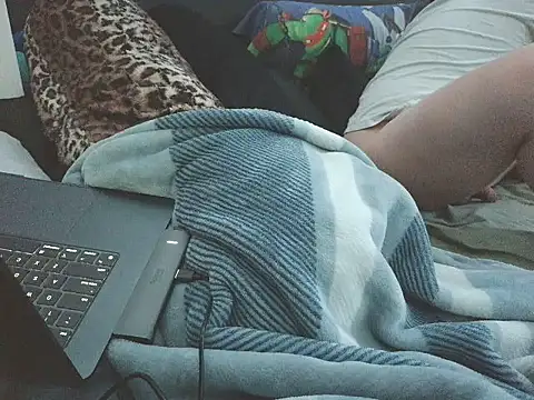 JuiicyASIAN online show from 21, 11, 2025