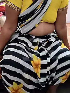 Snapshot of laxmitelugu78 chatting on 7, 2, 2025 laxmitelugu78 online show from 7, 2, 2025