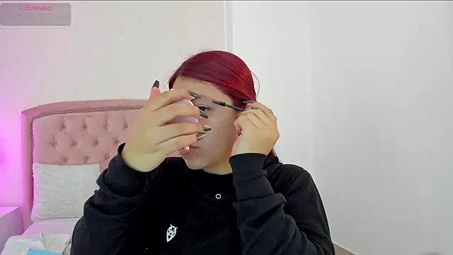 Kendall  Fox online show from 17, 1, 2026