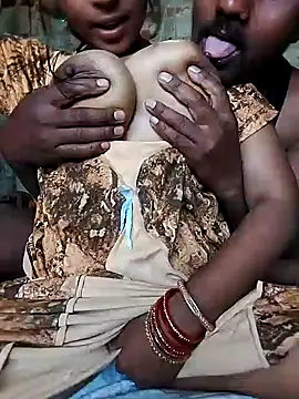 Snapshot of Simrandeshipp chatting on 4, 2, 2025 Simrandeshipp online show from 4, 2, 2025