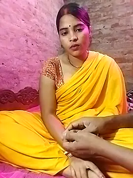 Snapshot of Simrandeshipp chatting on 22, 3, 2025 Simrandeshipp online show from 22, 3, 2025