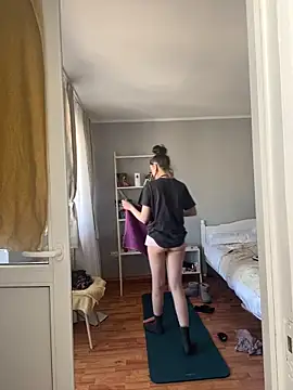 bunnythetailor online show from 6, 2, 2025