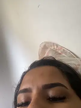 Snapshot of Alicia_BR chatting on 11, 4, 2026 Alicia BR online show from 11, 4, 2026