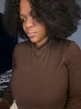 Snapshot of Boneca25 chatting on 25, 10, 2025 Boneca25 online show from 25, 10, 2025