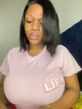 Snapshot of Boneca25 chatting on 18, 12, 2025 Boneca25 online show from 18, 12, 2025