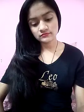 Tanu-00 online show from 4, 11, 2025