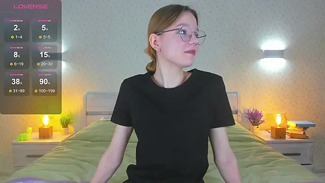 Snapshot of ElvinaBestwick chatting on 12, 2, 2025 ElvinaBestwick online show from 12, 2, 2025