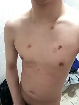 Snapshot of Phil_6677 chatting on 25, 2, 2025 Phil 6677 online show from 25, 2, 2025