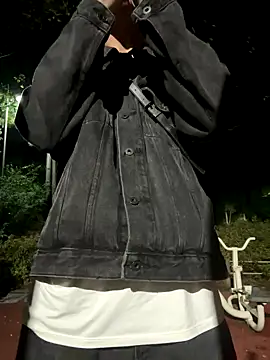 Snapshot of Phil_6677 chatting on 25, 9, 2025 Phil 6677 online show from 25, 9, 2025