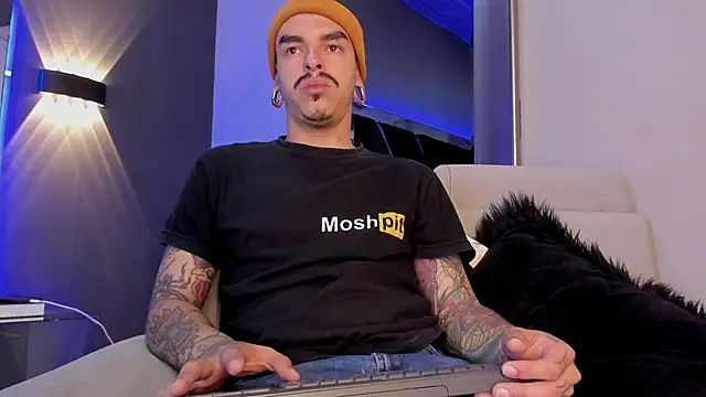 Snapshot of kaletattoo chatting on 25, 9, 2025 kaletattoo online show from 25, 9, 2025