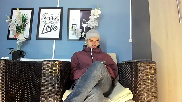 Snapshot of kaletattoo chatting on 5, 11, 2025 kaletattoo online show from 5, 11, 2025