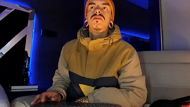 Snapshot of kaletattoo chatting on 28, 11, 2025 kaletattoo online show from 28, 11, 2025