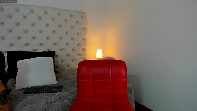 Snapshot of esmeralda06 chatting on 7, 2, 2025 esmeralda06 online show from 7, 2, 2025