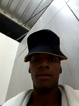 Snapshot of SlykaandpettterX chatting on 6, 2, 2025 SlykaandpettterX online show from 6, 2, 2025