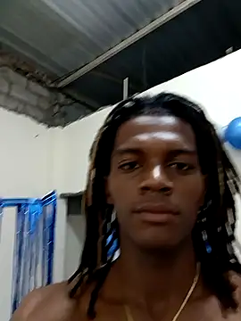 Snapshot of SlykaandpettterX chatting on 10, 2, 2025 SlykaandpettterX online show from 10, 2, 2025