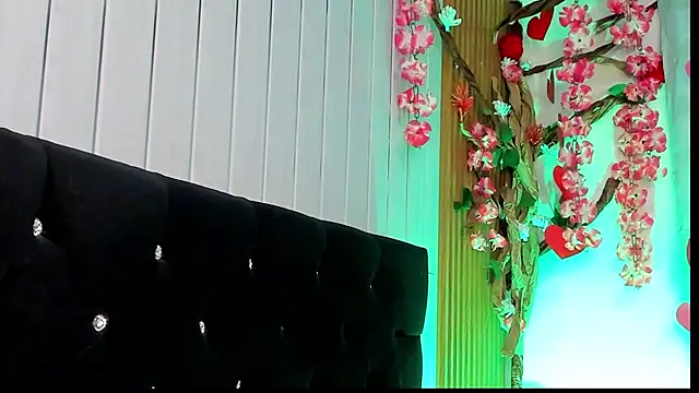 Snapshot of vicky__skinny_1 chatting on 19, 2, 2025 vicky skinny 1 online show from 19, 2, 2025