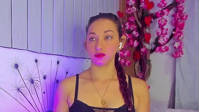 Snapshot of vicky__skinny_1 chatting on 7, 3, 2025 vicky skinny 1 online show from 7, 3, 2025