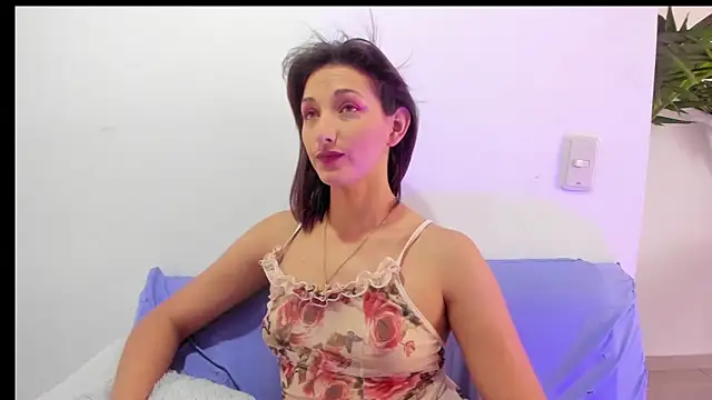 Snapshot of vicky__skinny_1 chatting on 9, 3, 2025 vicky skinny 1 online show from 9, 3, 2025