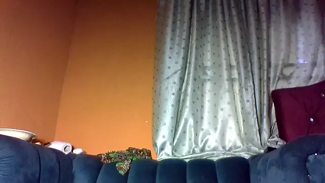 Snapshot of philippiano33 chatting on 13, 11, 2025 philippiano33 online show from 13, 11, 2025