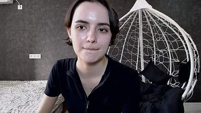 Snapshot of AmelieBanshee chatting on 14, 10, 2025 AmelieBanshee online show from 14, 10, 2025