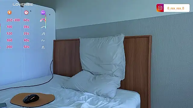 Snapshot of Doh728 chatting on 10, 10, 2025 Doh728 online show from 10, 10, 2025