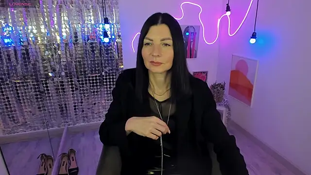 MonicaCheerful online show from 8, 2, 2025